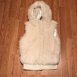 H&M faux fur vest